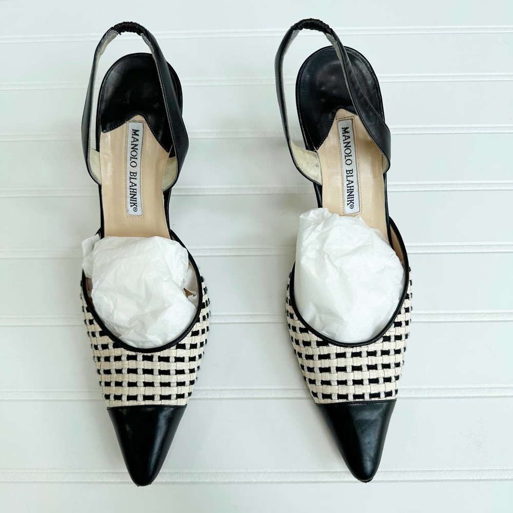 Manolo Blahnik Carolyne Rattan Woven Cap Toe Printed Slingback Pumps